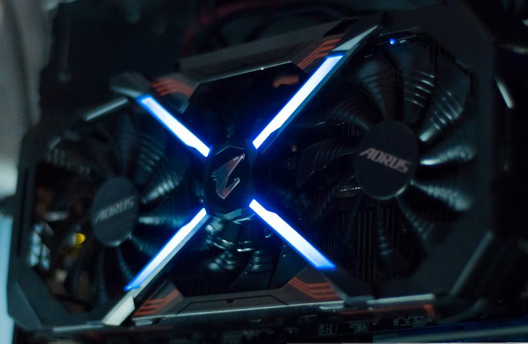 Зачем ее еще и разгонять?! Обзор Aorus GTX 1080 Ti Xtreme Edition 11G - Изображение 1 Зачем ее еще и разгонять?! Обзор Aorus GTX 1080 Ti Xtreme Edition 11G - Изображение 1