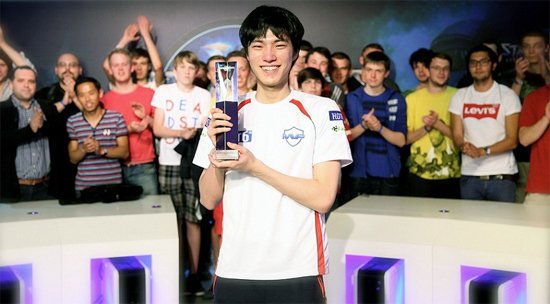Профессиональный игрок в StarCraft 2 закончил карьеру ради школы - Изображение 1 Профессиональный игрок в StarCraft 2 закончил карьеру ради школы - Изображение 1