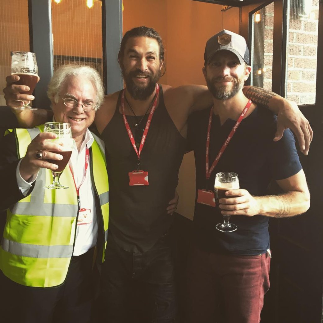 Аквамен купается в пиве: Джейсон Момоа получил свой сорт Guinness - Изображение 6 Аквамен купается в пиве: Джейсон Момоа получил свой сорт Guinness - Изображение 6